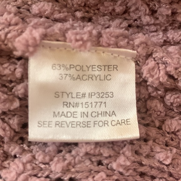 Lavender Sherpa V Neck Sweater - Picture 6 of 7